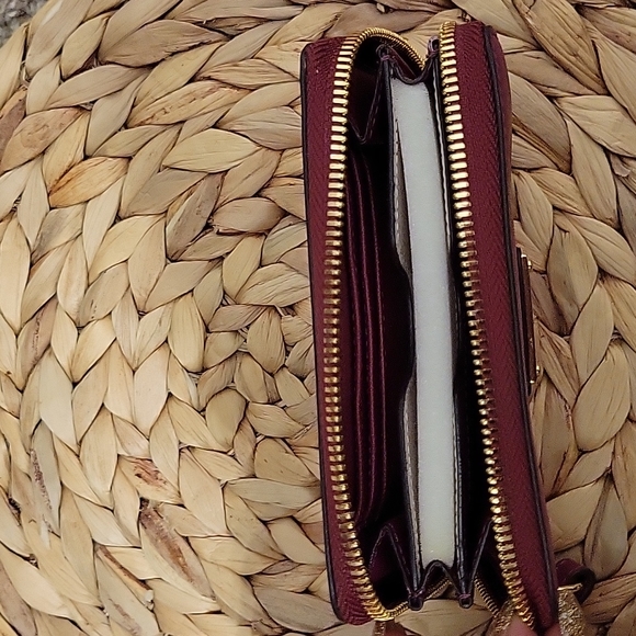 Michael Kors Travel Wallet, Wristlet, Phone case leather - Picture 3 of 3